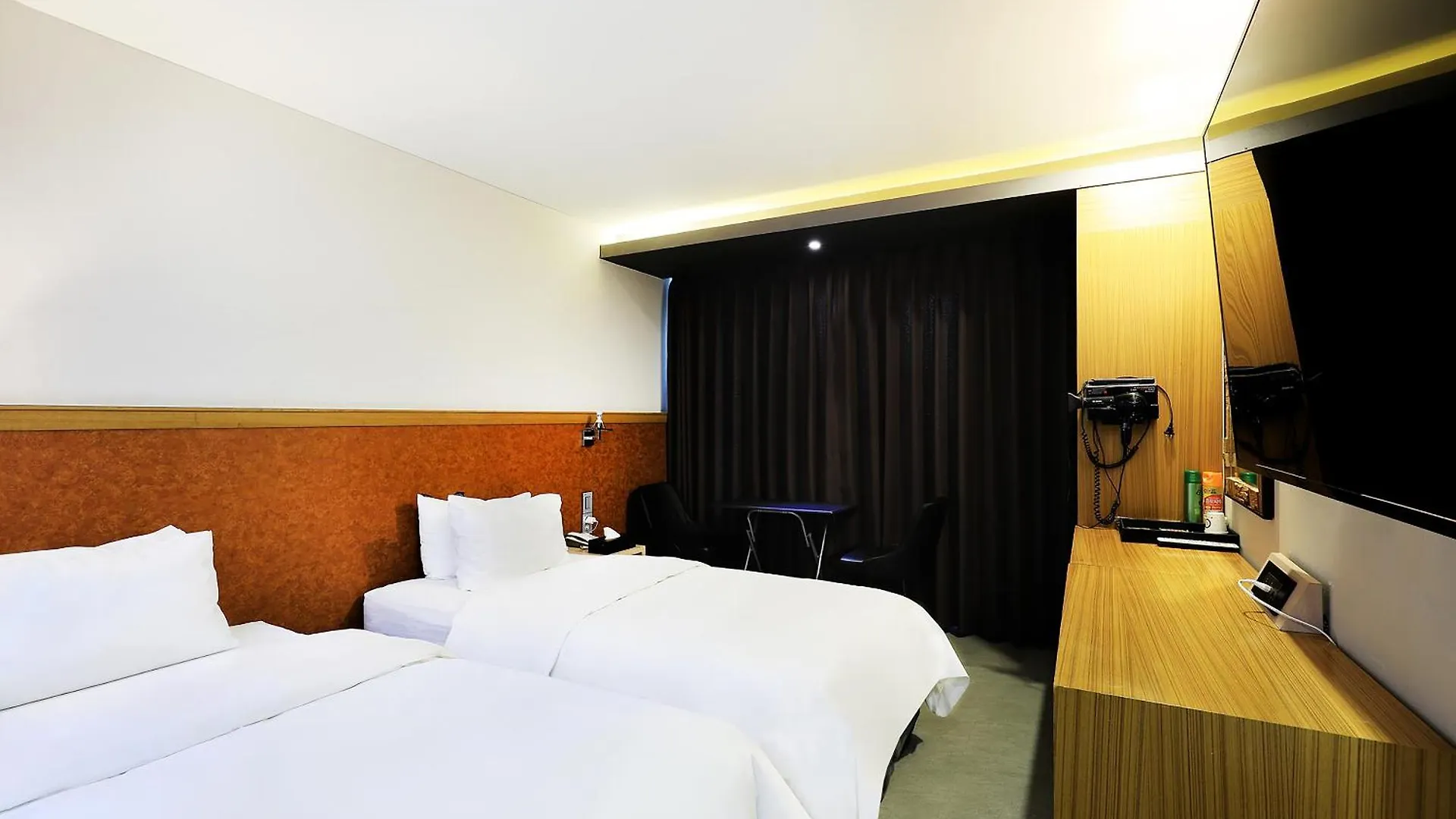 Cs Avenue Tourist Hotel Сеул