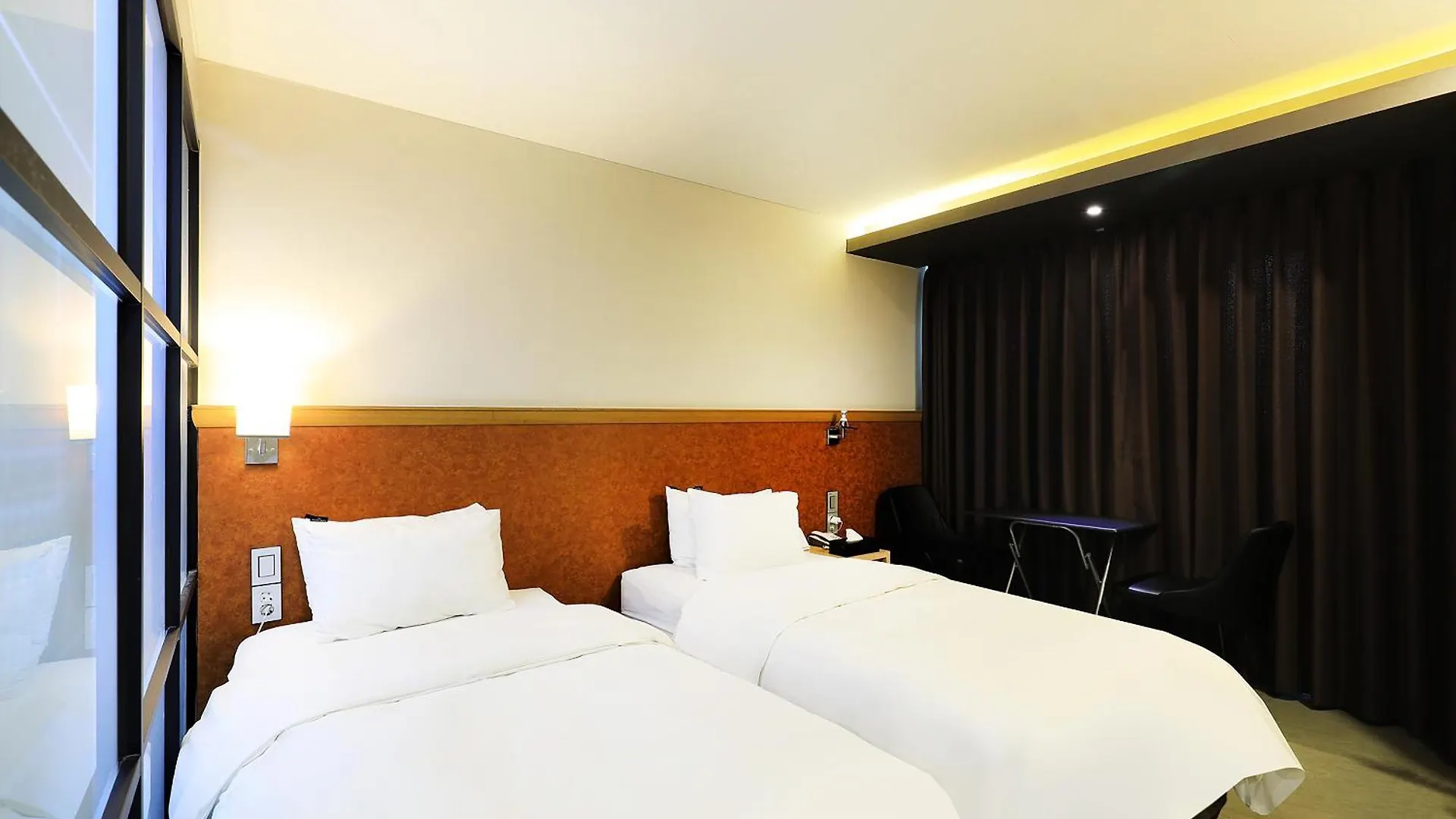 Cs Avenue Tourist Hotel Сеул 2*,  Южная Корея