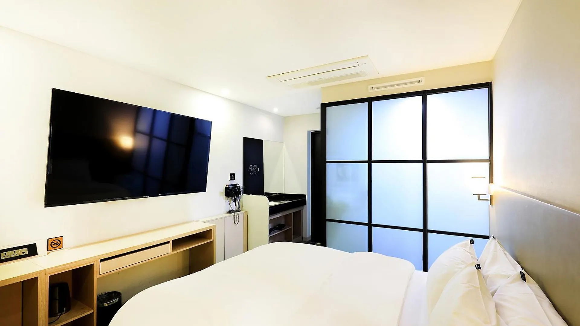 Cs Avenue Tourist Hotel Сеул