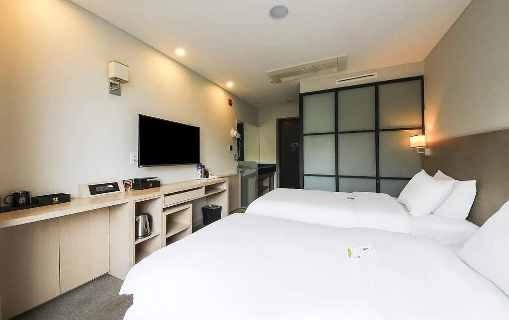 Cs Avenue Tourist Hotel Сеул
