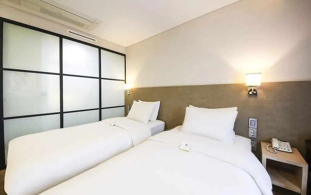 **  Cs Avenue Tourist Hotel Сеул Южная Корея