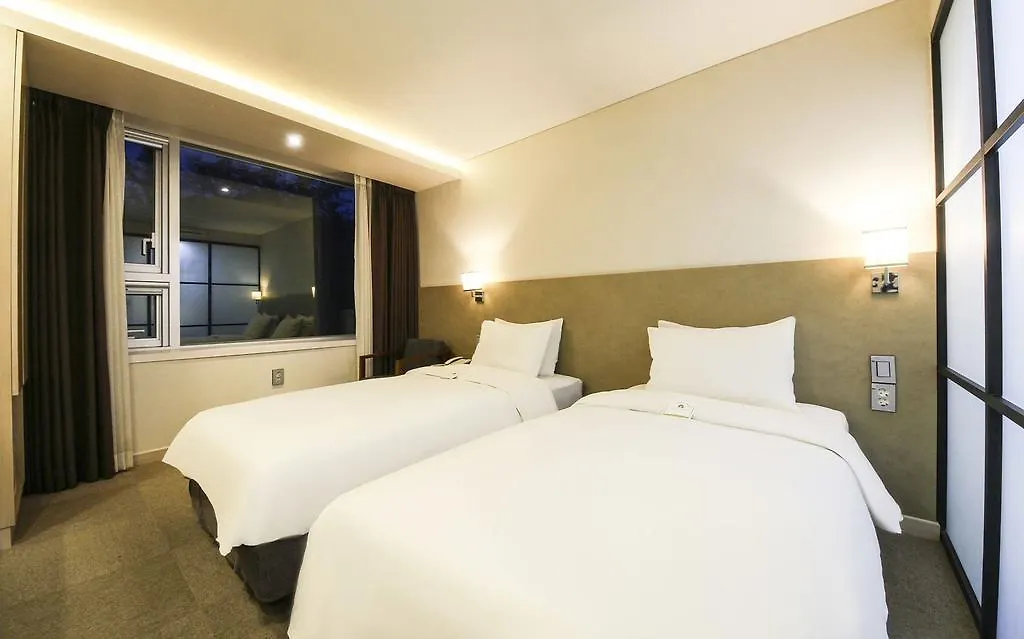 Cs Avenue Tourist Hotel Сеул Южная Корея