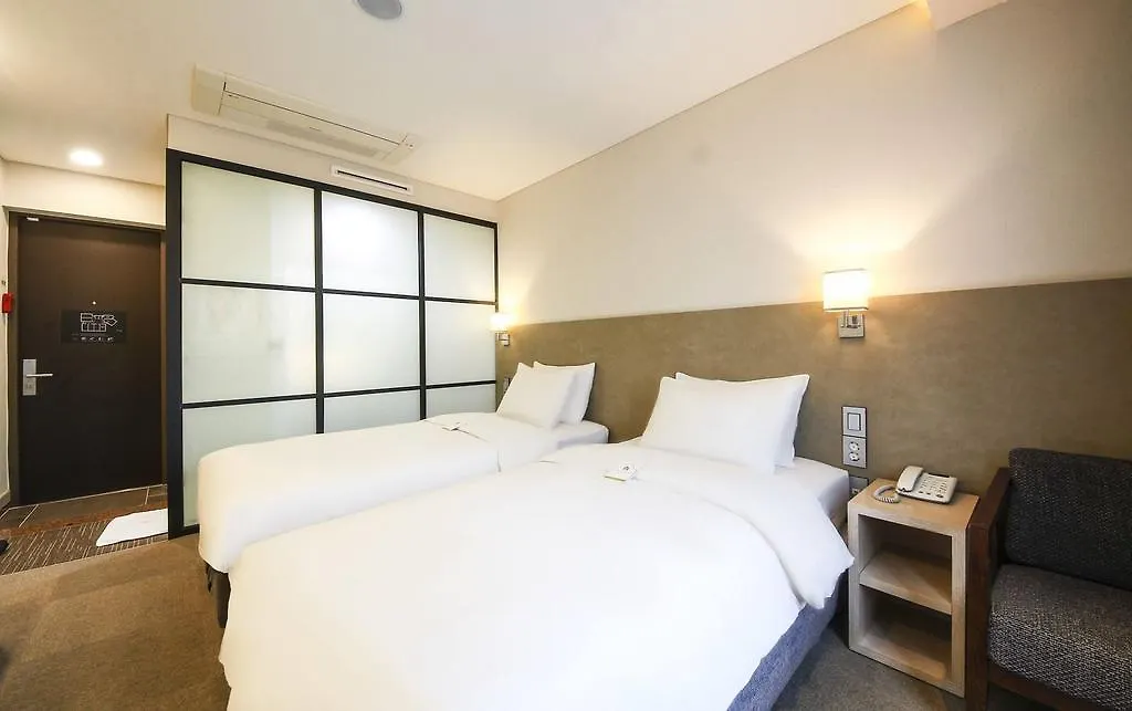 **  Cs Avenue Tourist Hotel Сеул Южная Корея