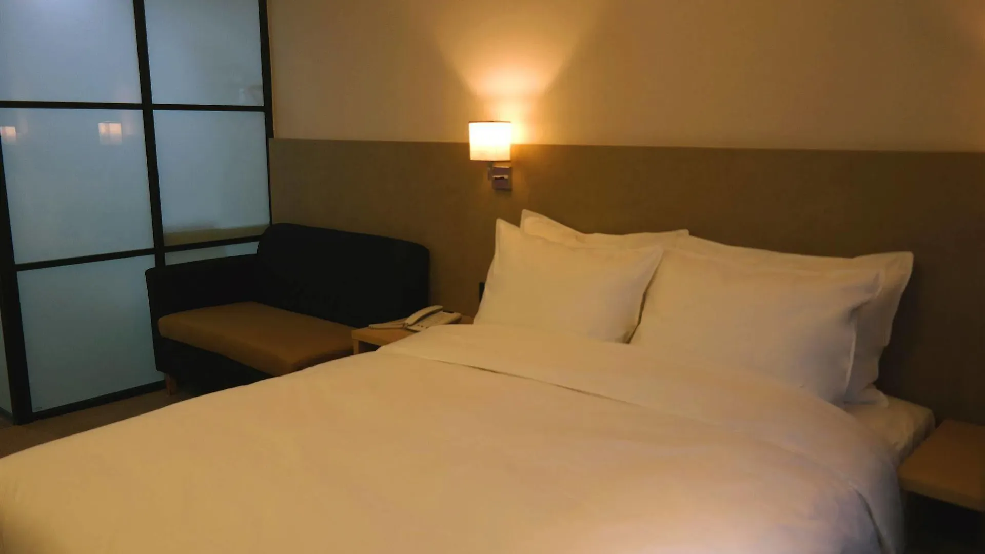 Cs Avenue Tourist Hotel Сеул